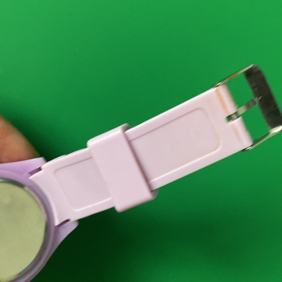 Lilac watch - Picture 12 of 13